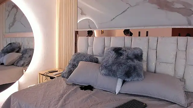 Naughty  Mom online show from March 28, 5:34 pm