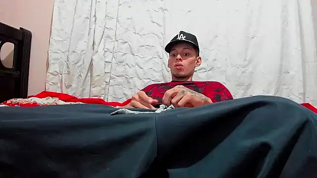 davidlatin66 online show from February 7, 12:14 am