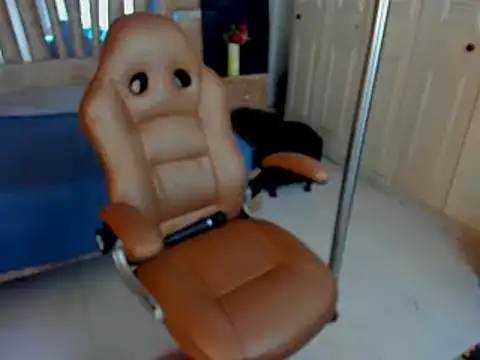 cute sassy online show from March 1, 1:00 am