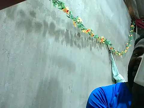 2ocmaxi online show from November 13, 8:08 pm