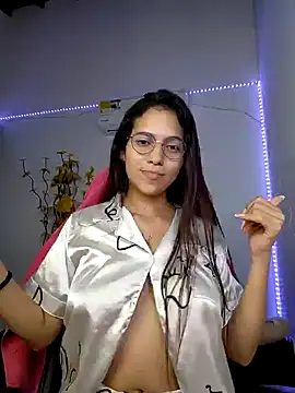 Sallye  online show from January 4, 7:45 am