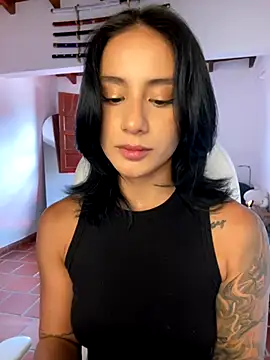 Snapshot of Ale_Lewis chatting on October 9, 9:02 pm Ale Lewis online show from October 9, 9:02 pm