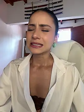 Ale Lewis online show from May 29, 7:01 pm