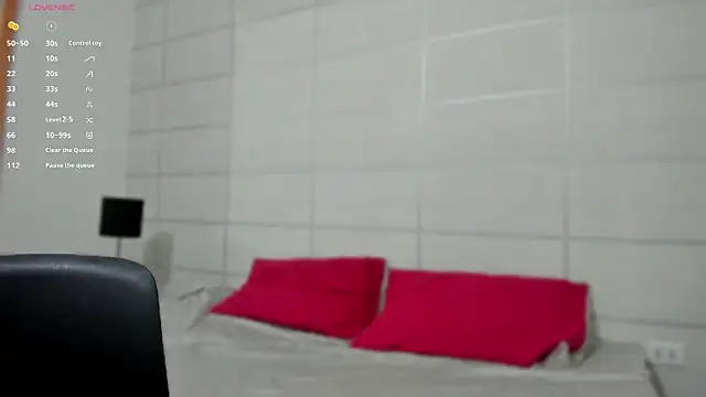 NanaRott online show from March 13, 7:20 pm