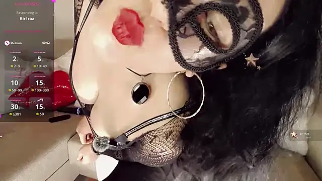 aysuncum online show from February 8, 7:50 pm