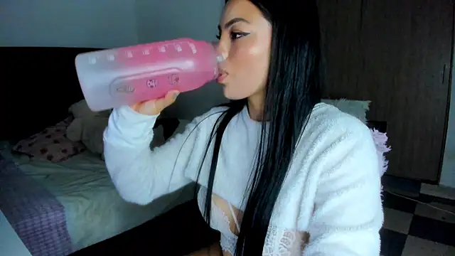 Daddysweeeetbody online show from December 24, 3:16 am