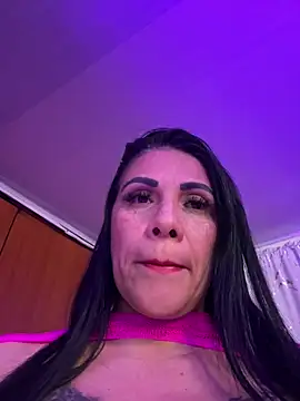Snapshot of saaalome_1 chatting on April 22, 9:49 pm saaalome 1 online show from April 22, 9:49 pm