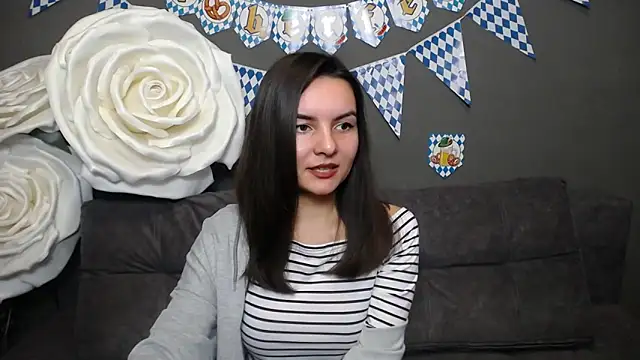 JasmineAsha online show from October 2, 6:20 am