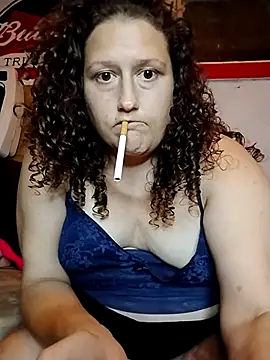 Snapshot of MissMagicMushroom chatting on September 24, 8:28 am MissMagicMushroom online show from September 24, 8:28 am