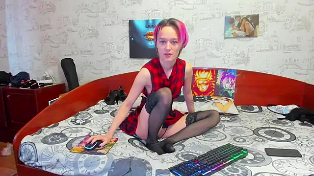 KagamiTayga online show from February 2, 8:35 am