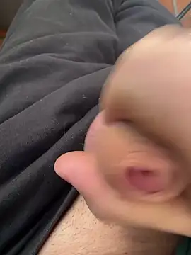 Snapshot of kleinerAlex chatting on February 18, 4:16 pm kleinerAlex online show from February 18, 4:16 pm