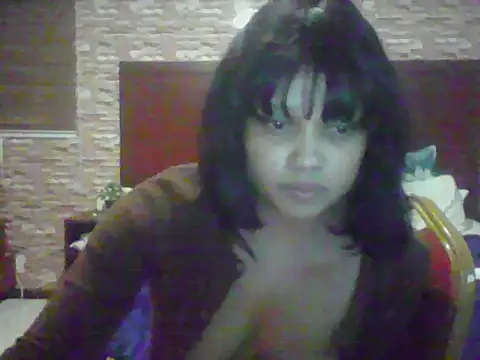 Yolisa4544 online show from July 8, 3:33 am
