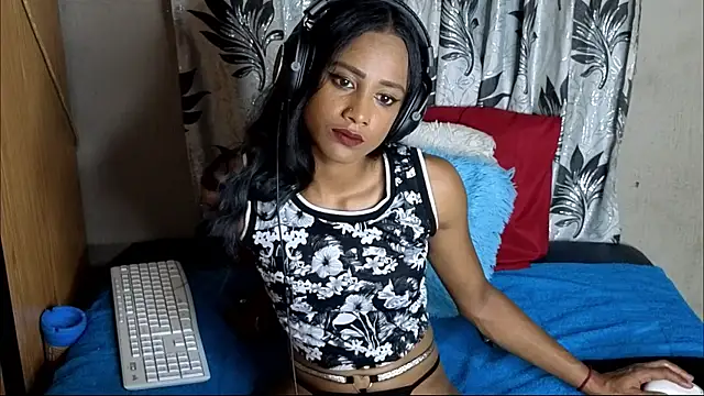 Eroticteasexoxox online show from January 24, 8:32 pm