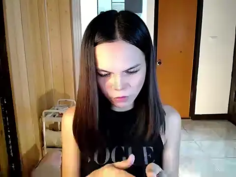 katie white online show from June 26, 7:57 am