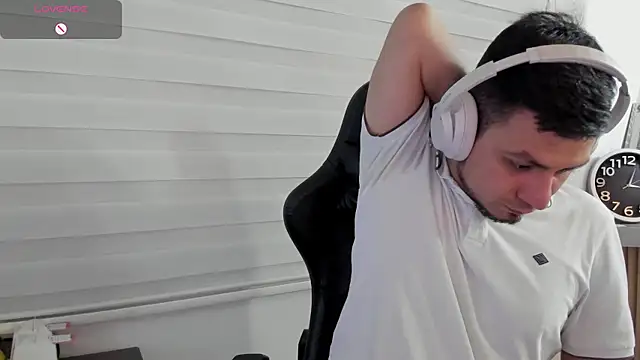 Rick Diesel  online show from February 17, 8:00 am