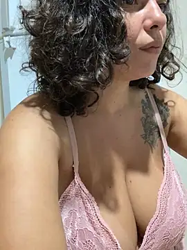 Snapshot of -Marivalda- chatting on February 23, 10:09 pm -Marivalda- online show from February 23, 10:09 pm