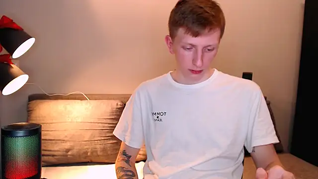 juliaanddima online show from November 28, 9:28 pm