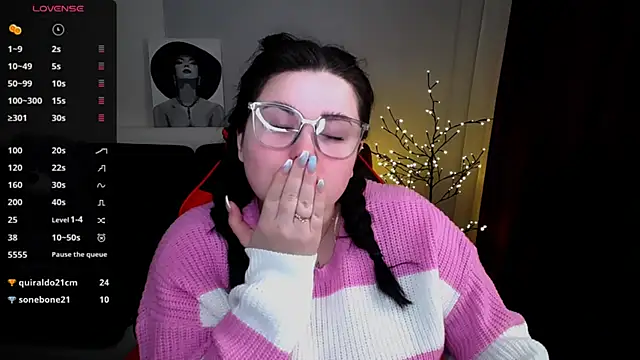 Emily Mo online show from February 12, 9:52 am