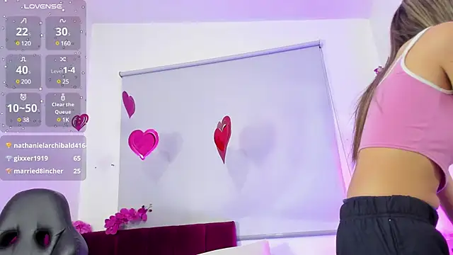 mia thompsonn  online show from March 20, 1:02 am