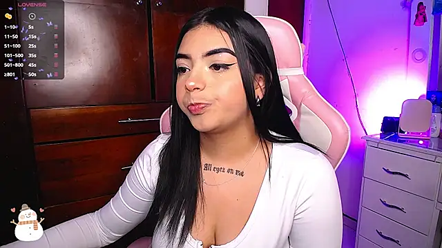 eva six online show from February 8, 2:04 am