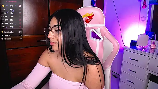 eva six online show from March 12, 3:57 am