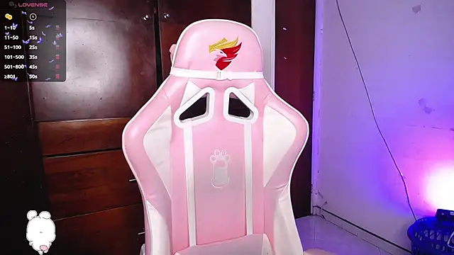 eva six online show from November 15, 1:25 am