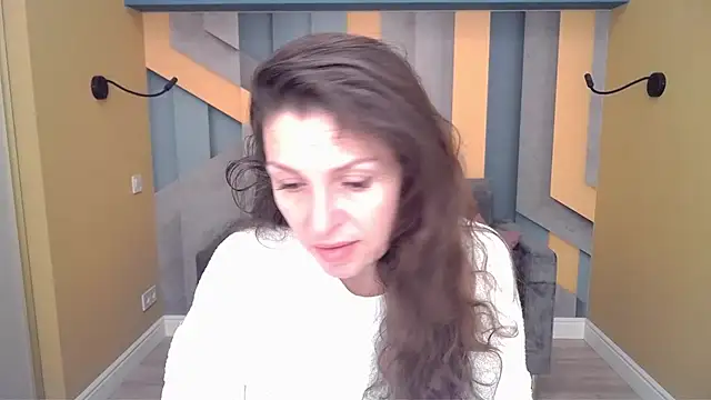 EllaLong online show from February 7, 12:31 pm