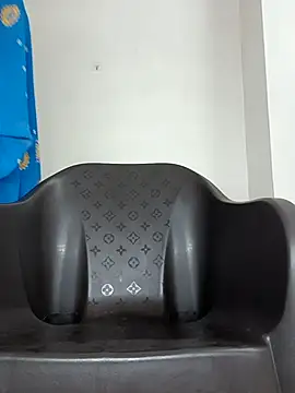  surbhi  online show from December 23, 4:10 am