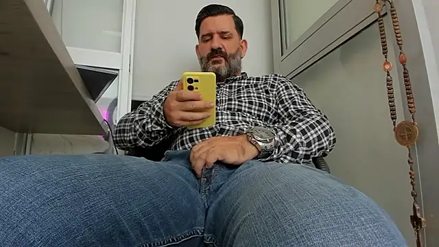 Maxi TheBigDaddy online show from March 25, 1:28 pm