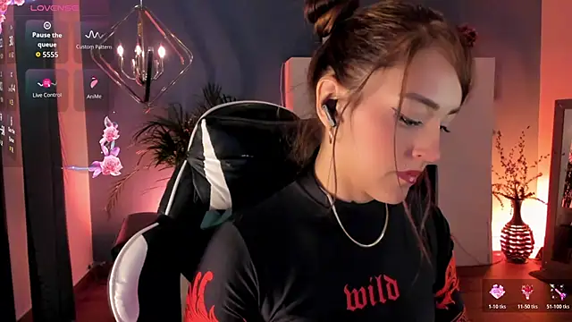 Megan inked online show from March 23, 3:21 am