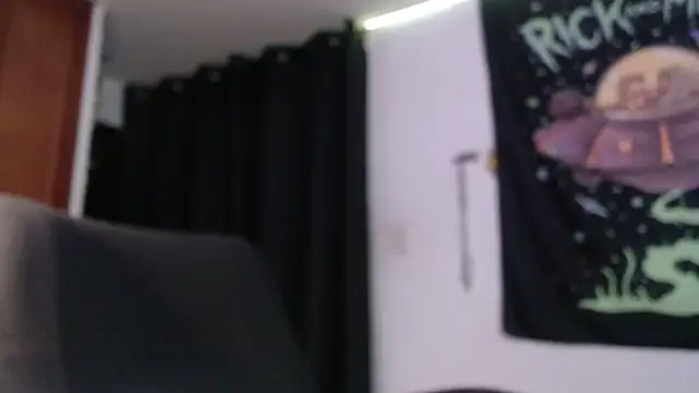 Snapshot of shy_katy_ chatting on December 18, 10:46 pm shy katy  online show from December 18, 10:46 pm