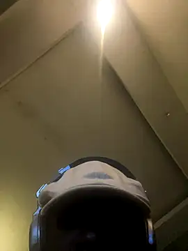 Snapshot of De_maskedcouple chatting on January 6, 12:03 am De maskedcouple online show from January 6, 12:03 am