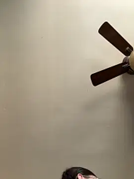 QueenNuttCollector online show from March 10, 4:23 pm