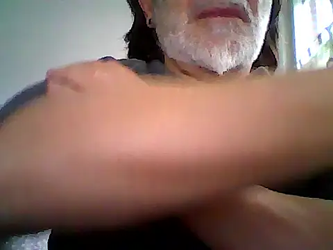Snapshot of xcimeru chatting on March 31, 6:36 am xcimeru online show from March 31, 6:36 am