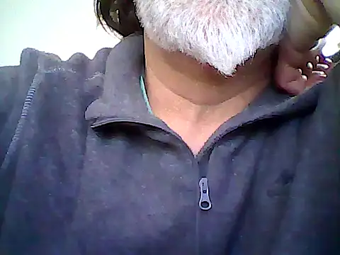 Snapshot of xcimeru chatting on April 17, 6:49 am xcimeru online show from April 17, 6:49 am