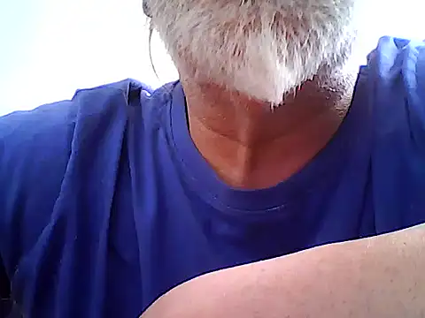 Snapshot of xcimeru chatting on May 6, 1:38 pm xcimeru online show from May 6, 1:38 pm