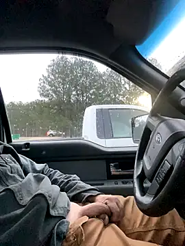 Snapshot of Themechanic420 chatting on December 4, 10:41 pm Themechanic420 online show from December 4, 10:41 pm