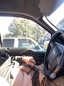 Snapshot of Themechanic420 chatting on February 26, 7:16 pm Themechanic420 online show from February 26, 7:16 pm