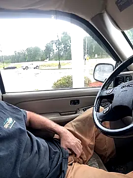 Snapshot of Themechanic420 chatting on October 6, 4:59 pm Themechanic420 online show from October 6, 4:59 pm