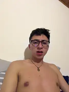 CamiRojas boy online show from October 24, 4:09 am