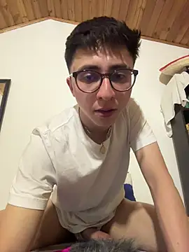 CamiRojas boy online show from March 12, 3:45 am