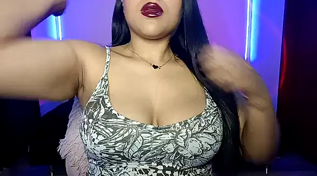 Snapshot of Lucy_kanne chatting on January 25, 9:35 pm Lucy kanne online show from January 25, 9:35 pm