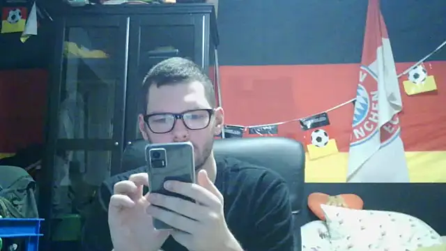 Die-geile-Sau online show from February 17, 9:32 pm