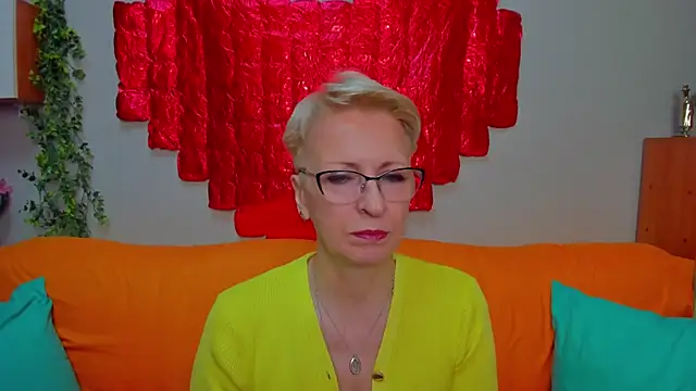 iamyourdream89 online show from March 5, 1:29 pm