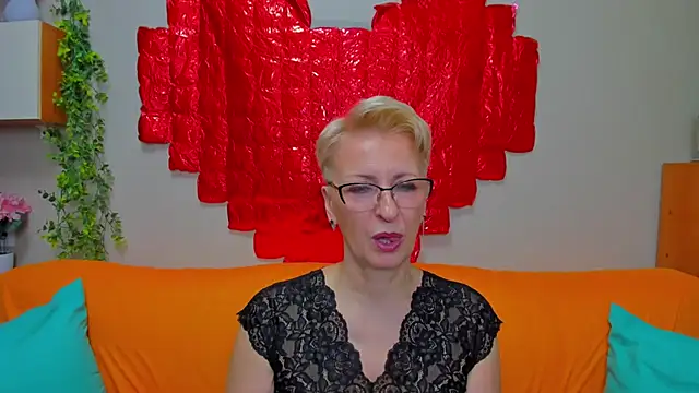 iamyourdream89 online show from March 9, 3:49 pm