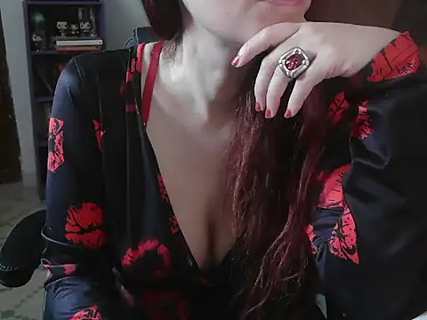 norahrosss online show from May 24, 6:40 am