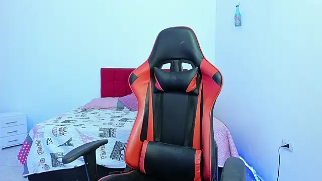 Sweet Coral  online show from March 11, 11:38 am