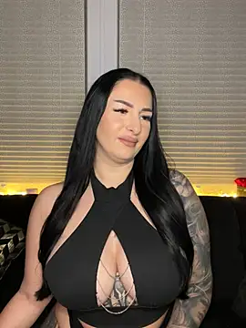 Mia-Bremer online show from February 15, 12:36 pm