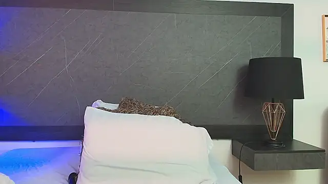 Snapshot of big_tits_in_your_face chatting on December 29, 1:56 am big tits in your face online show from December 29, 1:56 am