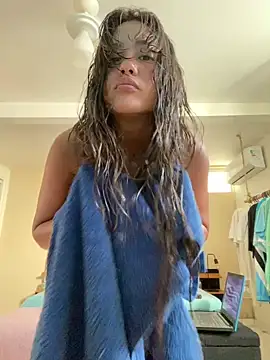 Snapshot of fenixgre chatting on February 15, 8:11 pm fenixgre online show from February 15, 8:11 pm